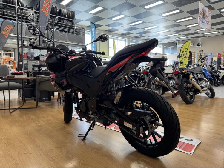 APRILIA TUONO 125 ABS