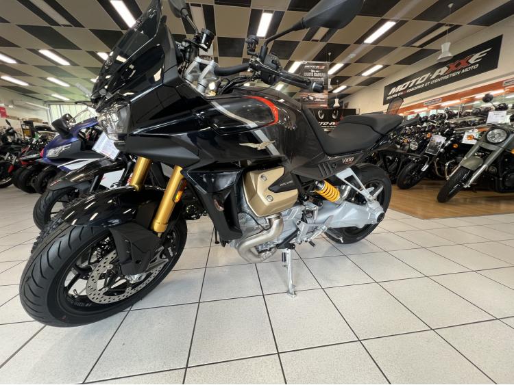 MOTO GUZZI V100  MANDELLO s