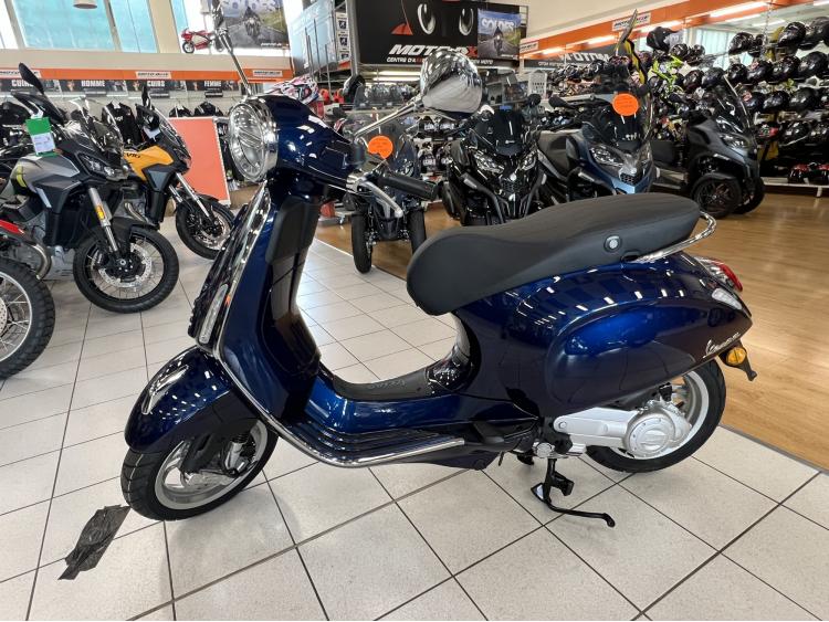 VESPA PRIMAVERA 50