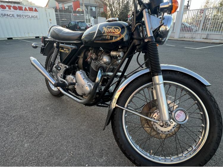 NORTON COMMANDO