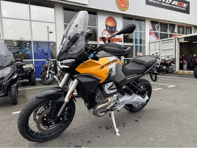 MOTO GUZZI STELVIO