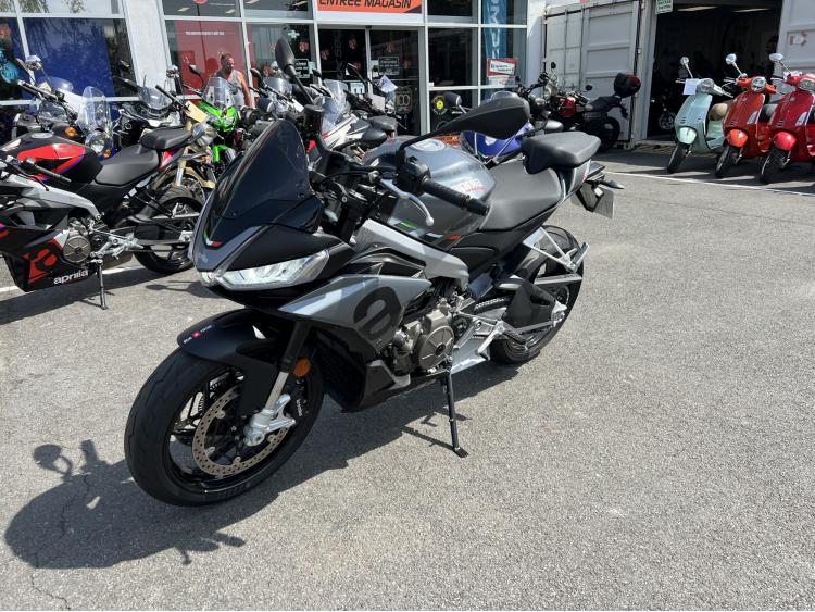 APRILIA TUONO 660